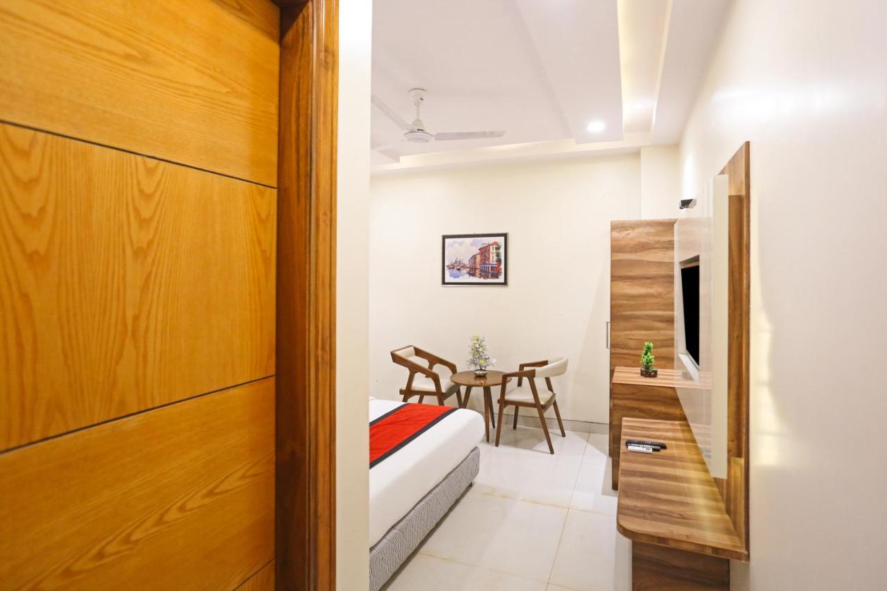 Frank Stay-Newly Built Worth -2Mins Walk From Rk Ashram Metro Satation New Delhi Ngoại thất bức ảnh
