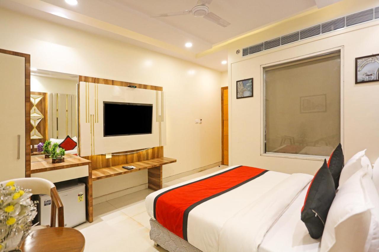 Frank Stay-Newly Built Worth -2Mins Walk From Rk Ashram Metro Satation New Delhi Ngoại thất bức ảnh